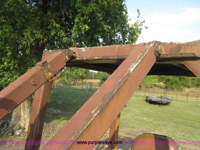 image for item E7998 1991 Case 855D long track loader