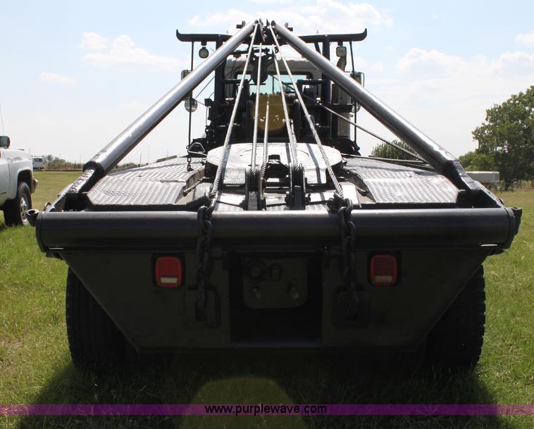 image for item F3355 1995 Mack RD6 rigging truck