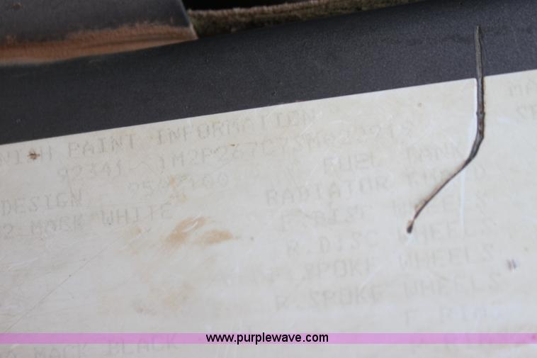 image for item F3355 1995 Mack RD6 rigging truck