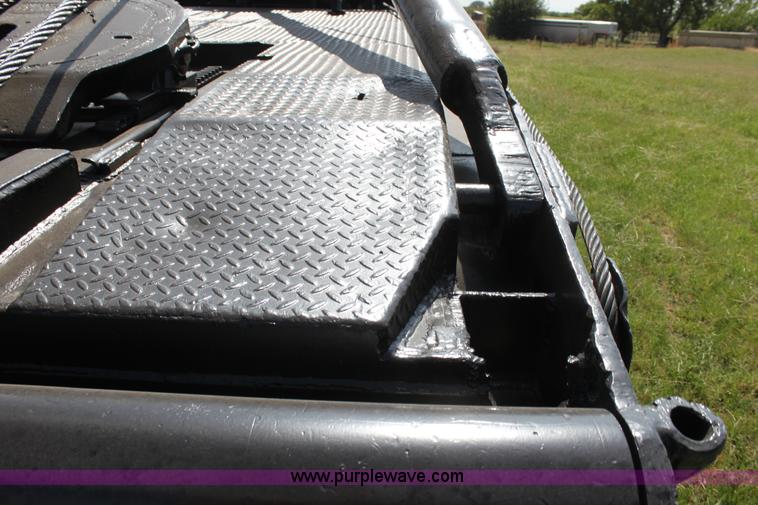 image for item F3355 1995 Mack RD6 rigging truck