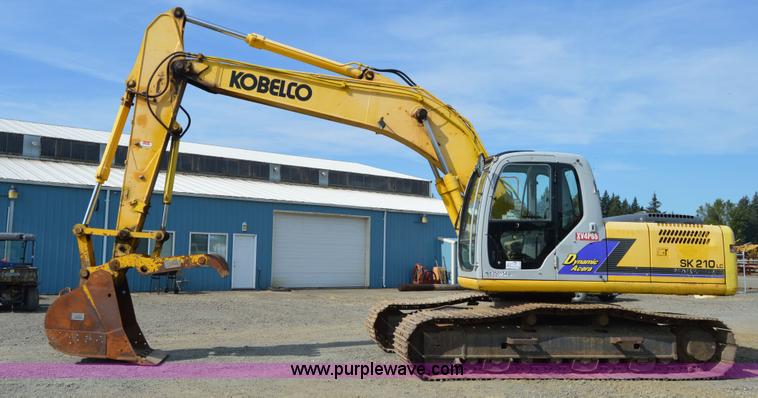 image for item F8339 2004 Kobelco SK210LC excavator