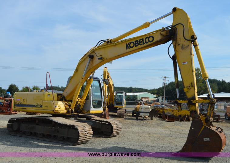image for item F8339 2004 Kobelco SK210LC excavator