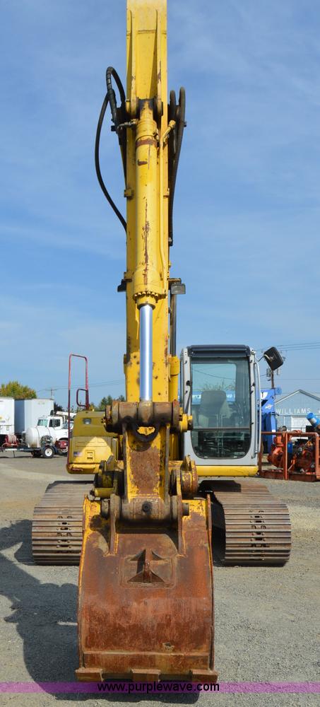 image for item F8339 2004 Kobelco SK210LC excavator