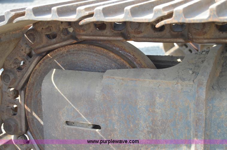 image for item F8339 2004 Kobelco SK210LC excavator