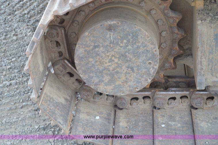 image for item F8339 2004 Kobelco SK210LC excavator