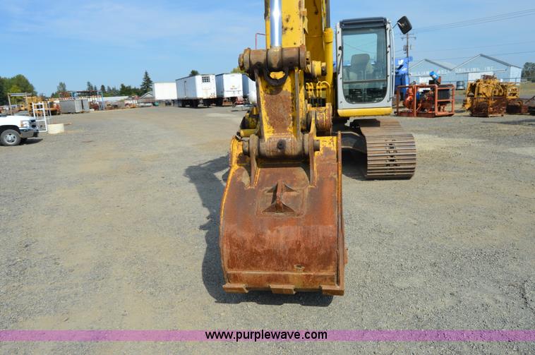 image for item F8339 2004 Kobelco SK210LC excavator
