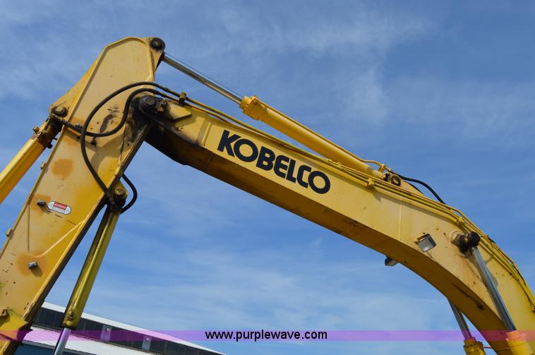image for item F8339 2004 Kobelco SK210LC excavator