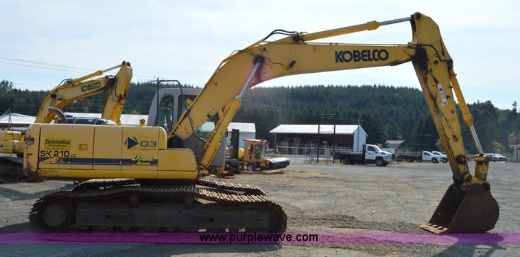 image for item F8340 2003 Kobelco SK210LC excavator