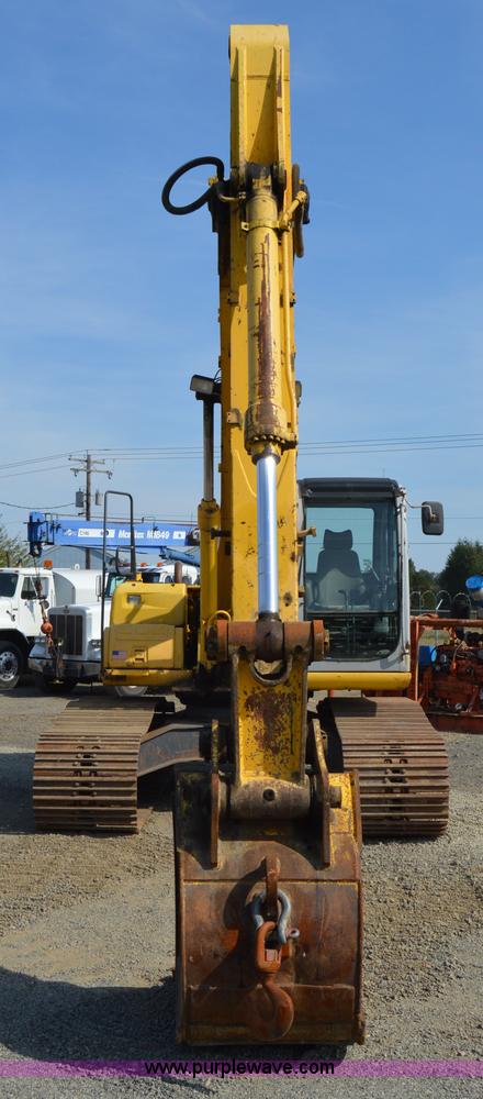 image for item F8340 2003 Kobelco SK210LC excavator