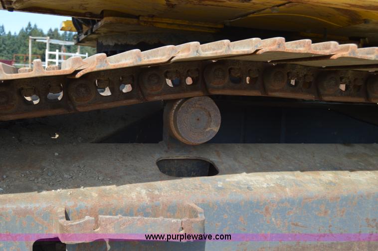 image for item F8340 2003 Kobelco SK210LC excavator