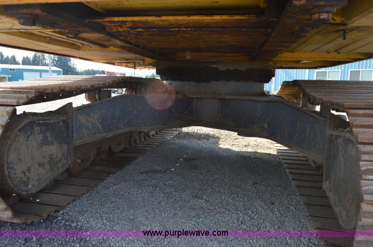 image for item F8340 2003 Kobelco SK210LC excavator