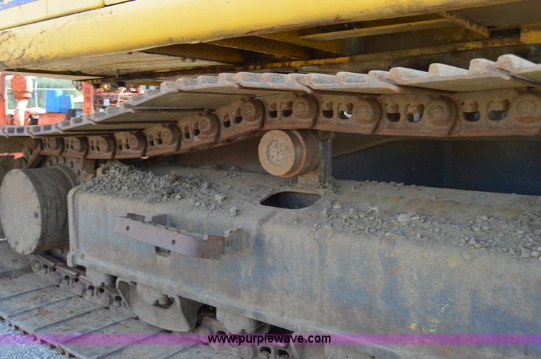 image for item F8340 2003 Kobelco SK210LC excavator