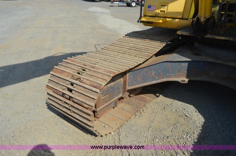 image for item F8340 2003 Kobelco SK210LC excavator