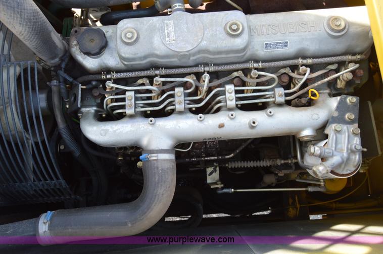 image for item F8340 2003 Kobelco SK210LC excavator