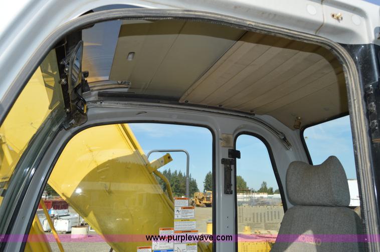 image for item F8340 2003 Kobelco SK210LC excavator