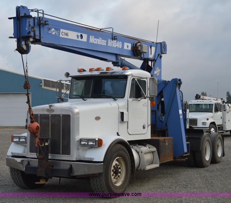 image for item F8344 1997 Peterbilt 357 truck with Manitex crane