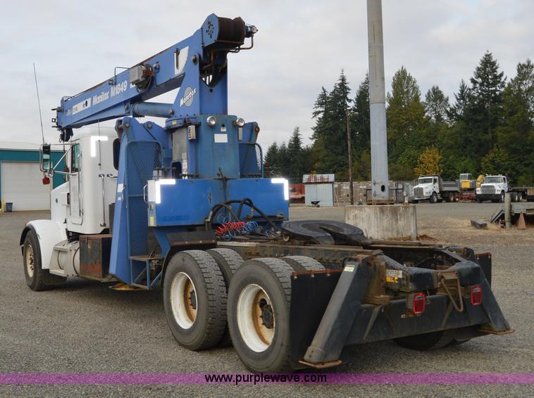 image for item F8344 1997 Peterbilt 357 truck with Manitex crane
