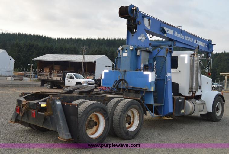 image for item F8344 1997 Peterbilt 357 truck with Manitex crane