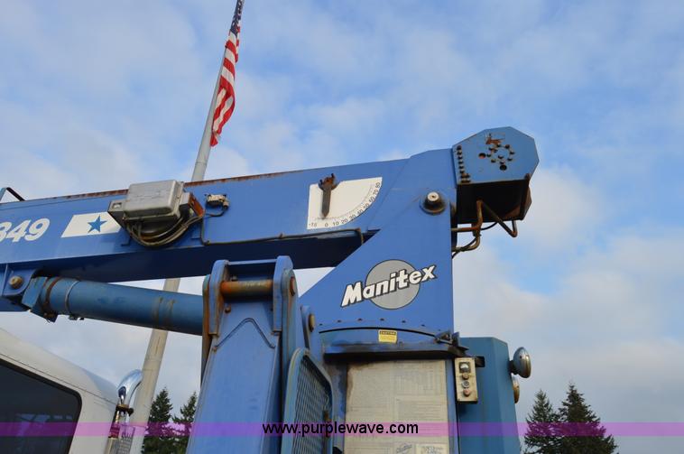 image for item F8344 1997 Peterbilt 357 truck with Manitex crane