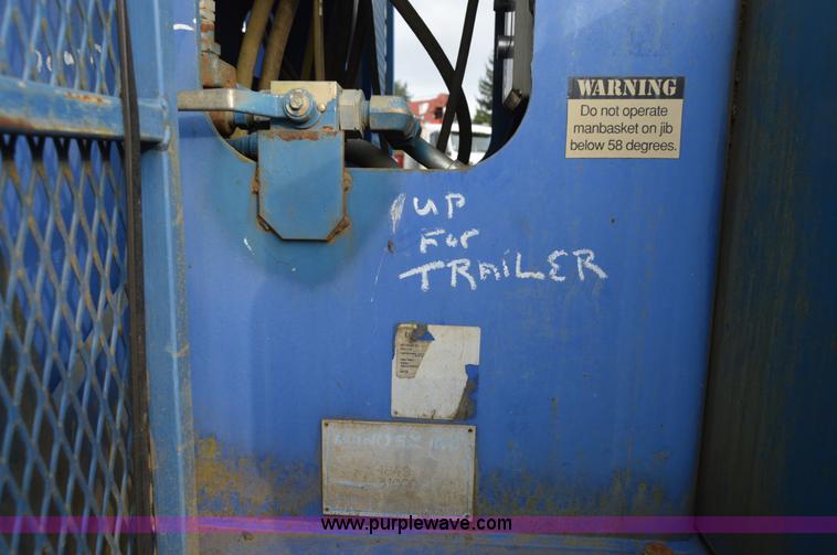 image for item F8344 1997 Peterbilt 357 truck with Manitex crane