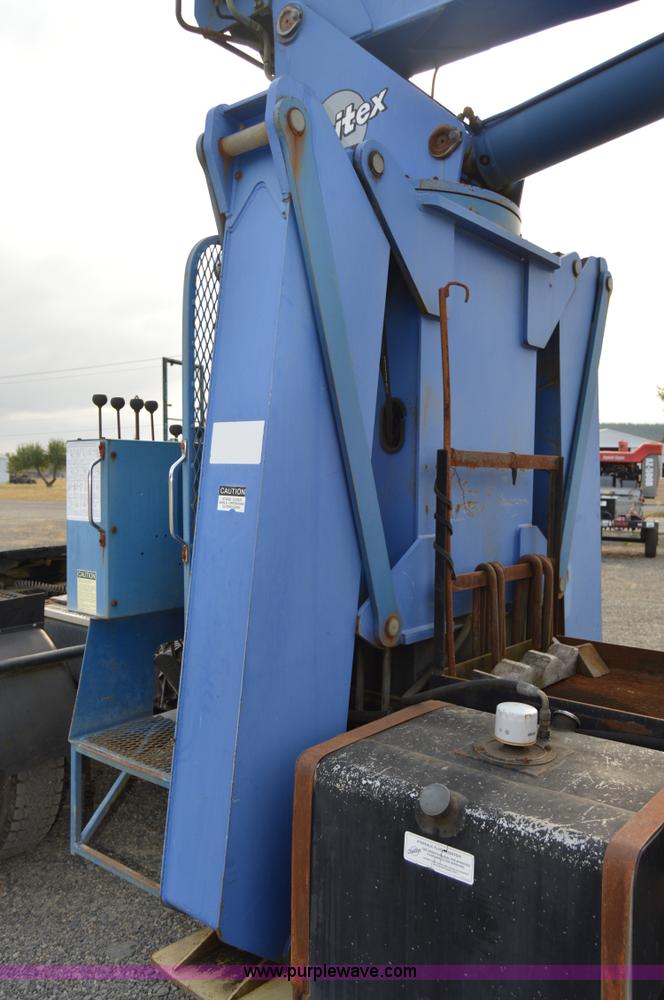 image for item F8344 1997 Peterbilt 357 truck with Manitex crane