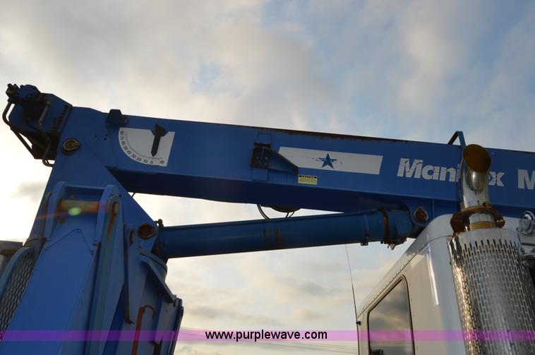 image for item F8344 1997 Peterbilt 357 truck with Manitex crane