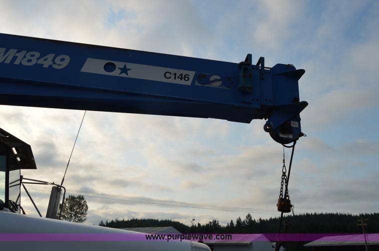 image for item F8344 1997 Peterbilt 357 truck with Manitex crane