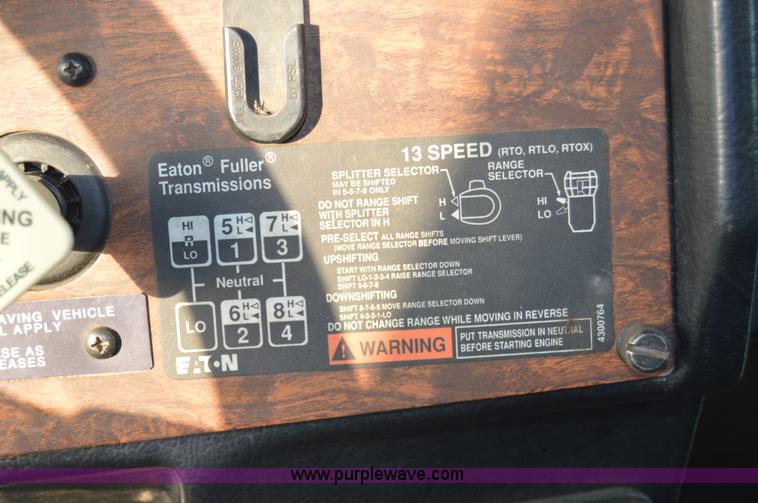 image for item F8344 1997 Peterbilt 357 truck with Manitex crane