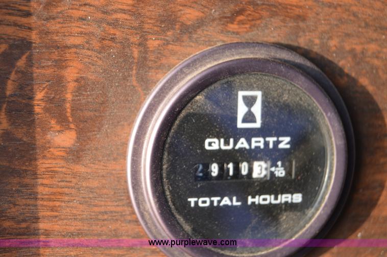 image for item F8344 1997 Peterbilt 357 truck with Manitex crane