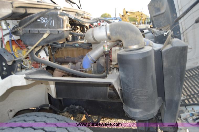 image for item F8345 2000 Freightliner FL70 service truck