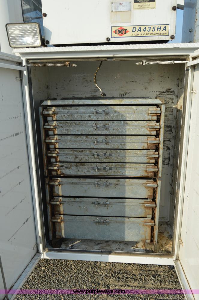 image for item F8345 2000 Freightliner FL70 service truck