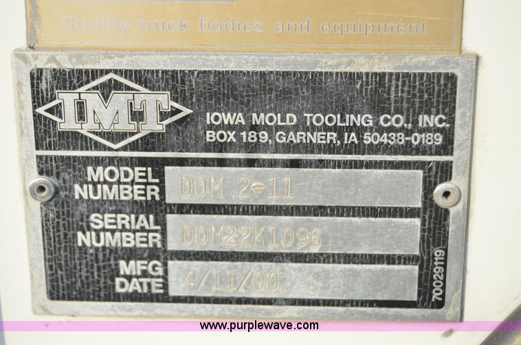 image for item F8345 2000 Freightliner FL70 service truck