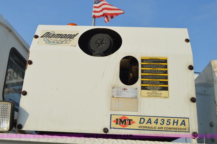 image for item F8345 2000 Freightliner FL70 service truck