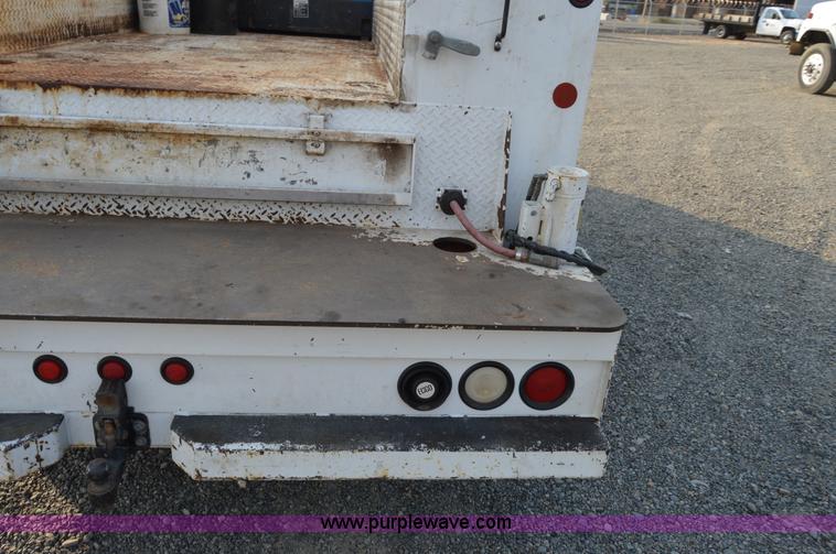 image for item F8345 2000 Freightliner FL70 service truck