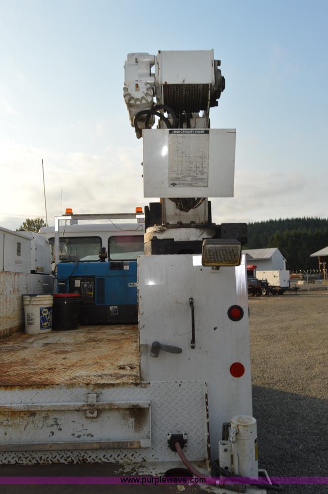 image for item F8345 2000 Freightliner FL70 service truck