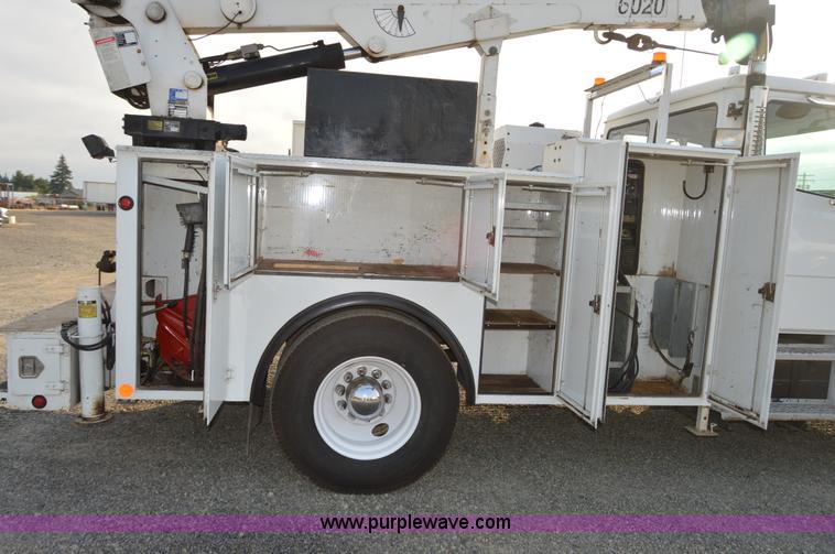 image for item F8345 2000 Freightliner FL70 service truck