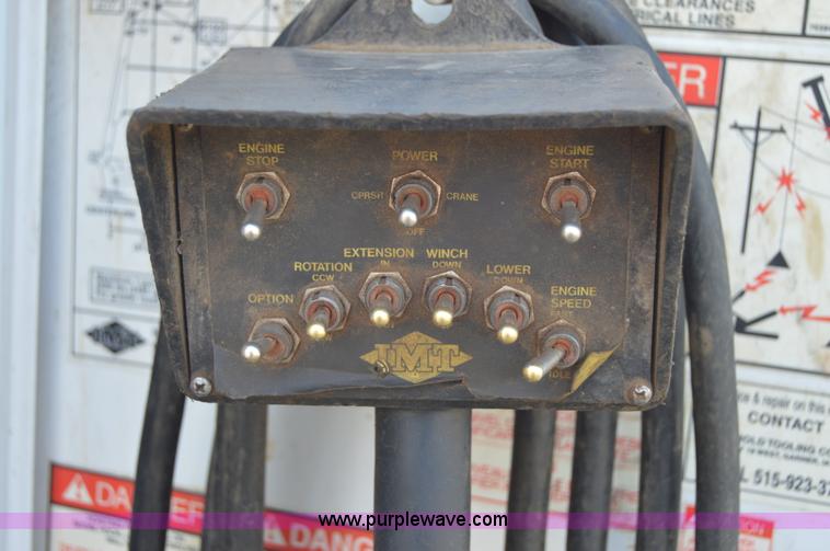 image for item F8345 2000 Freightliner FL70 service truck