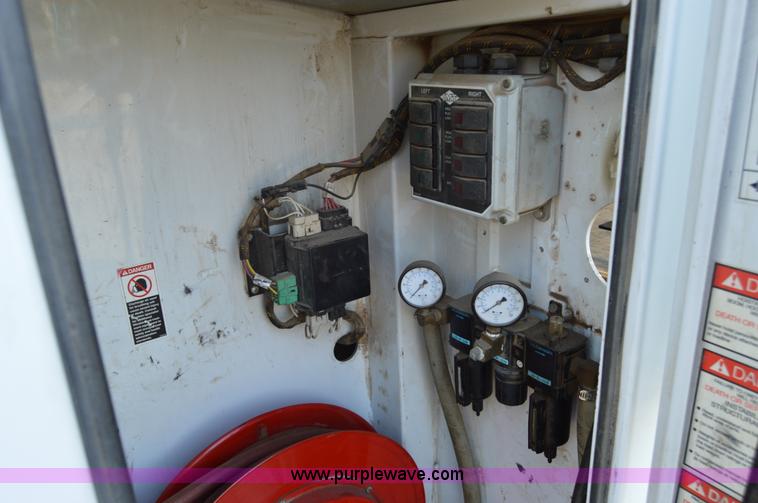 image for item F8345 2000 Freightliner FL70 service truck