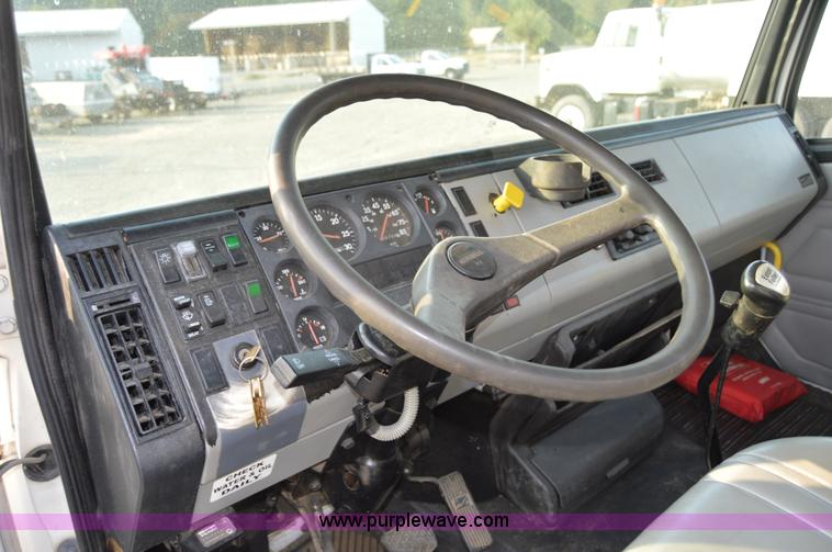 image for item F8345 2000 Freightliner FL70 service truck