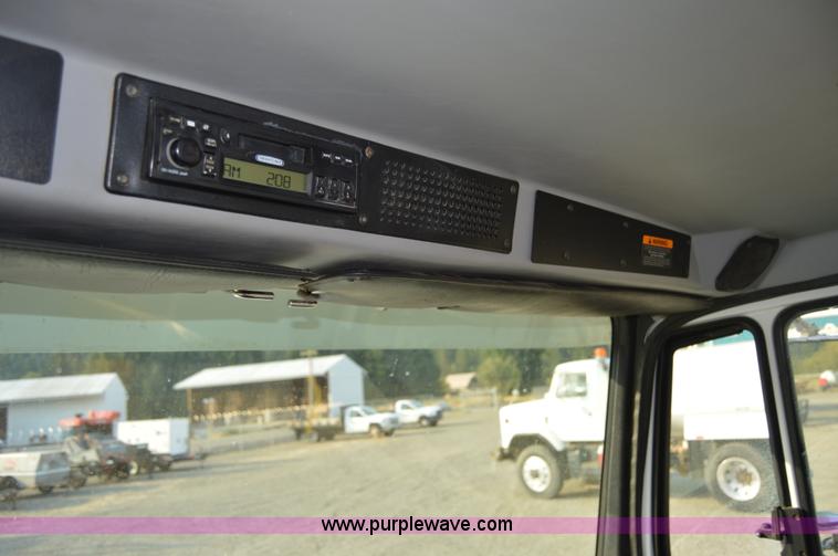 image for item F8345 2000 Freightliner FL70 service truck