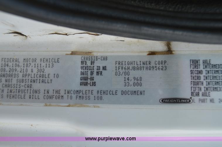 image for item F8345 2000 Freightliner FL70 service truck