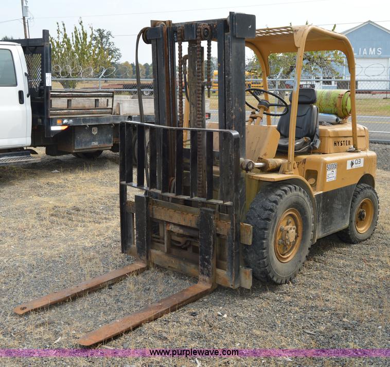 image for item F8349 Hyster forklift
