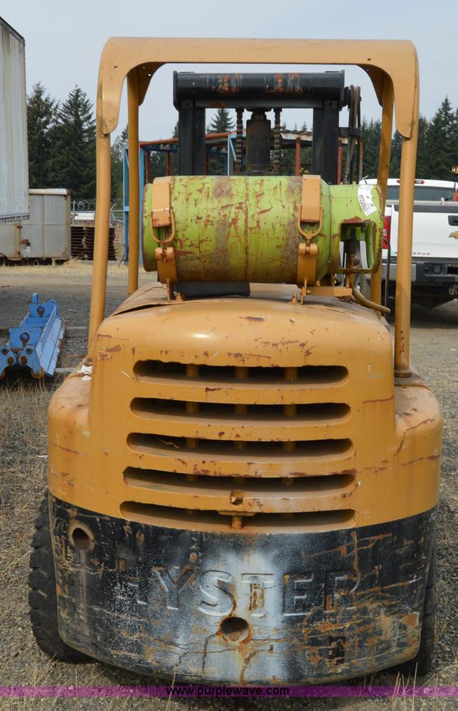 image for item F8349 Hyster forklift