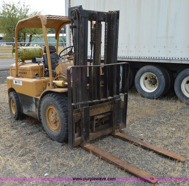 image for item F8349 Hyster forklift