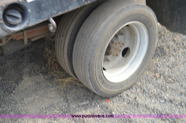 image for item F8351 2003 Chevrolet C4500 flatbed truck