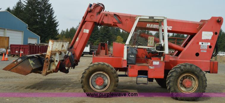 image for item F8352 1987 Manitoe R1134-4TC telehandler