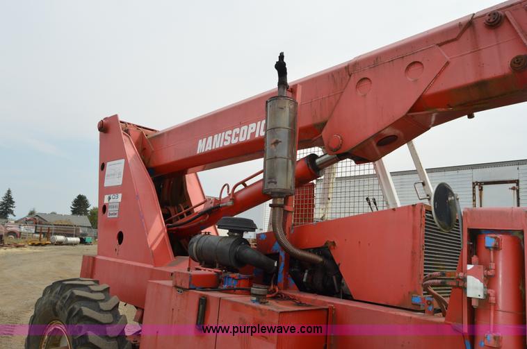 image for item F8352 1987 Manitoe R1134-4TC telehandler