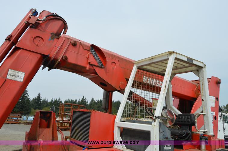 image for item F8352 1987 Manitoe R1134-4TC telehandler