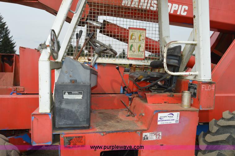 image for item F8352 1987 Manitoe R1134-4TC telehandler