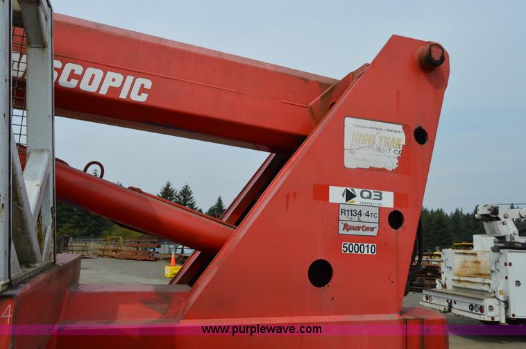 image for item F8352 1987 Manitoe R1134-4TC telehandler